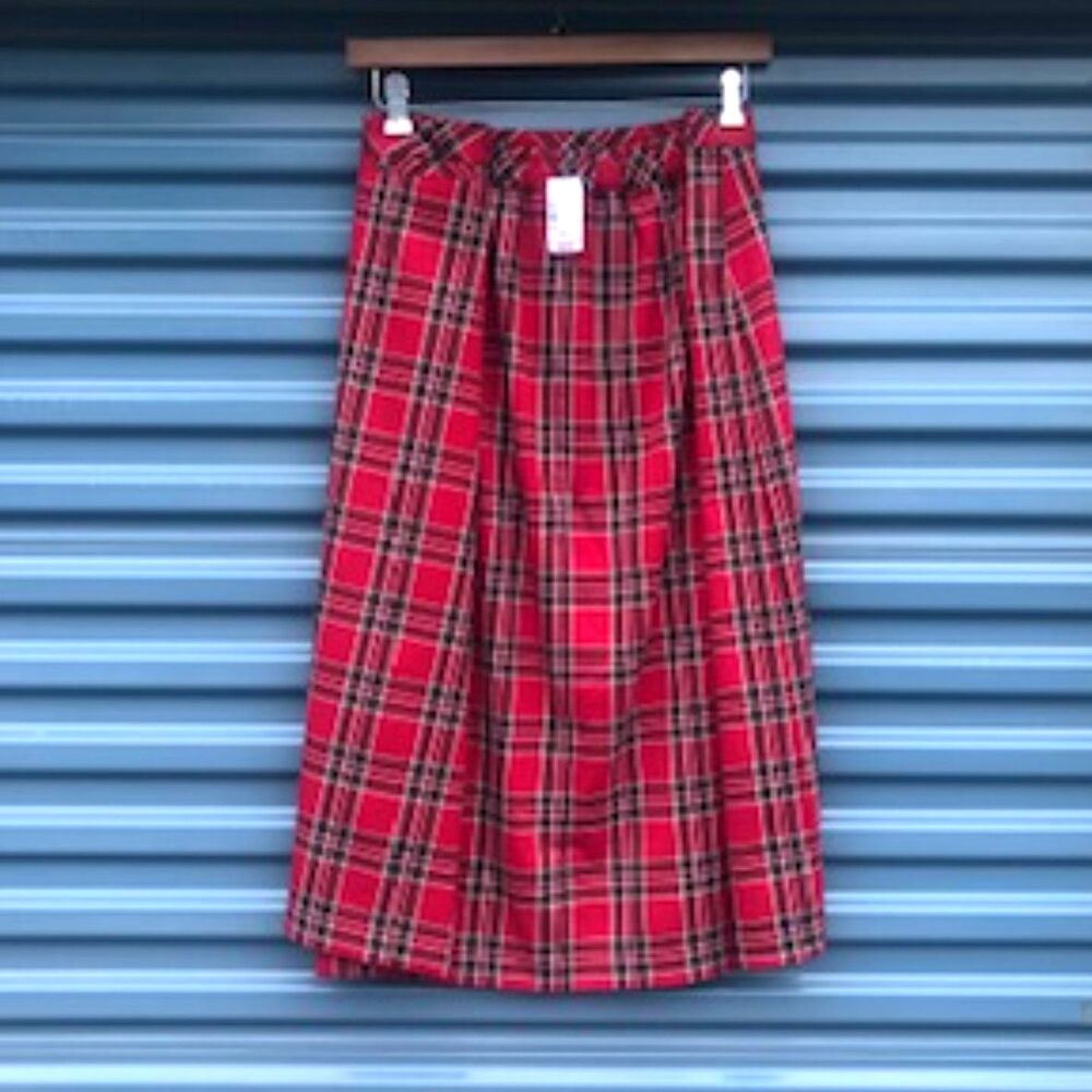 Size: 24/26W 3x Pleated Skirt Bundle . {2} Pcs Christopher & Banks . New w/ Tags - Picture 3 of 8